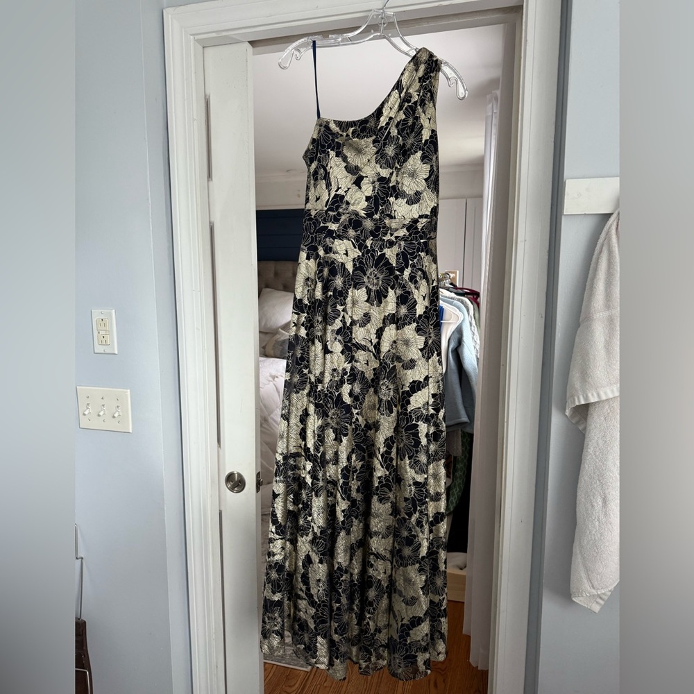 Betsy & Adam Metallic Floral One Shoulder Keyhole Sleeveless Gown